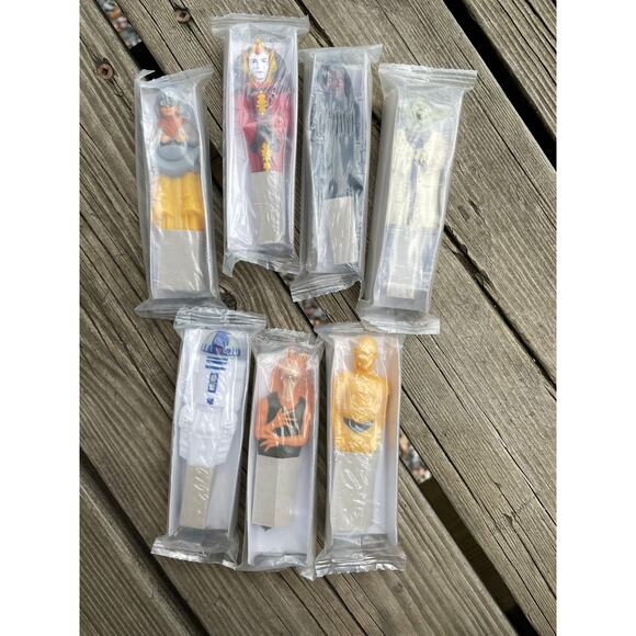 7 mini star wars pens General Mills Cheerio Cereal Box Prize - Picture 1 of 11